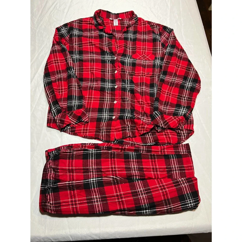 Victoria’s Secret Women’s pajamas large - Picture 1 of 2